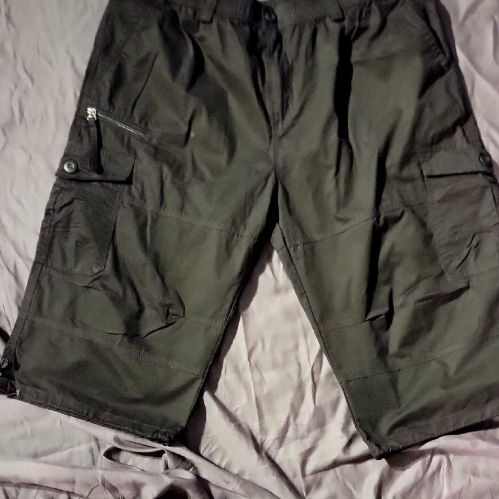 Men's Black Cargo Shorts For Big And Tall(No Tag But Never Used)